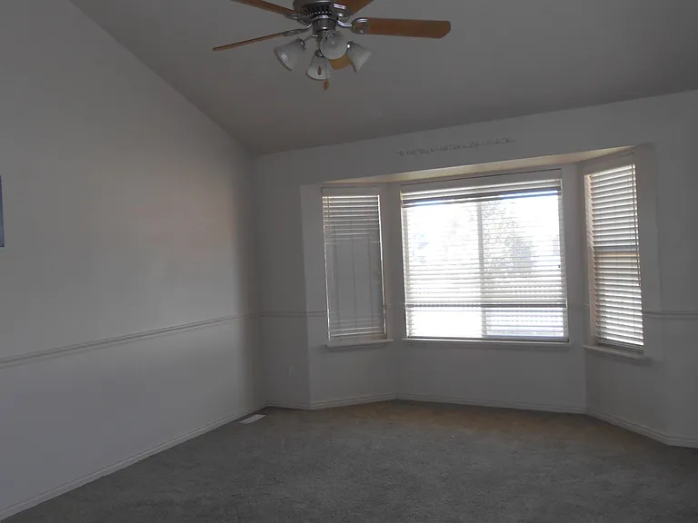 10335 N 6680 W — Photo 2