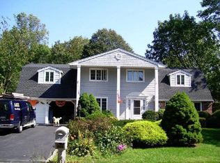 88 Amy Dr, Sayville, NY 11782