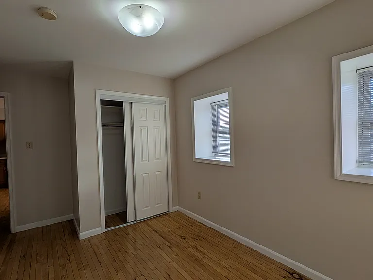 1516 Main St #6 — Photo 12