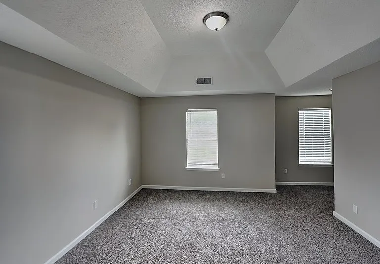 5657 Wolf Pack Dr — Photo 8