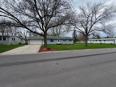 330 8th St E, Hector, MN, 55342