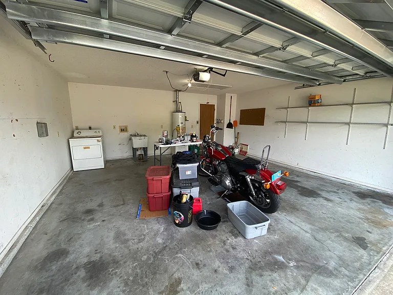 2073 Sun Valley St — Photo 9