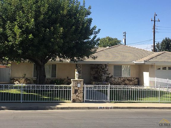 2nd image of 3916 Crescent Dr