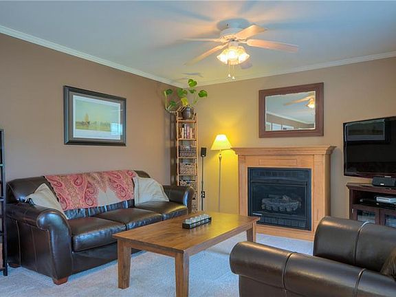 5th image of 1326 Mockingbird Dr