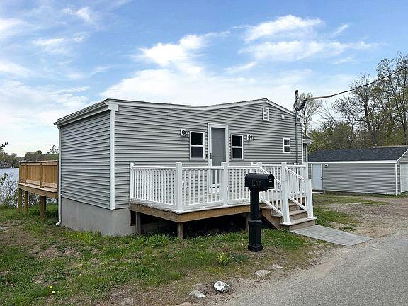 3rd image of 100 Westminster Rd