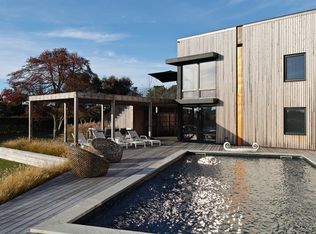 64 Peconic Bay Ave, Southampton, NY 11968