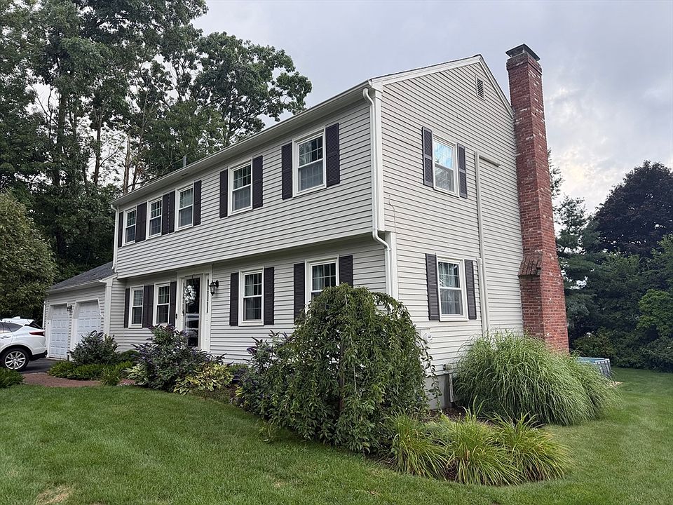 1st image of 4 Robertson Rd