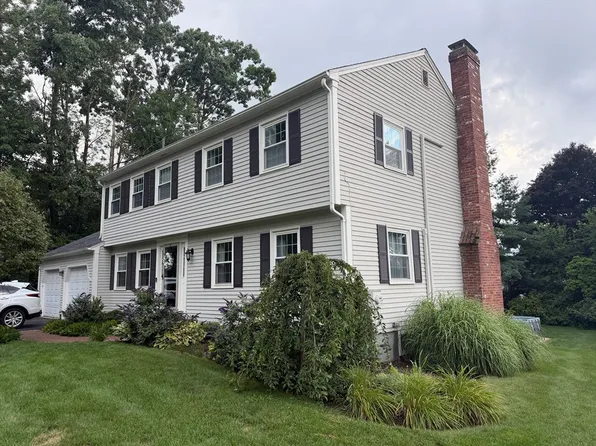4 Robertson Rd, Auburn, MA 01501