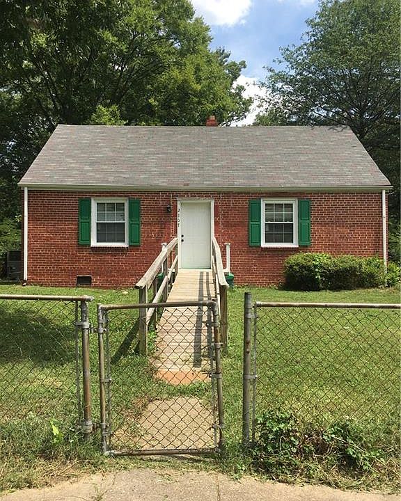 1st image of 2107 Mimosa St