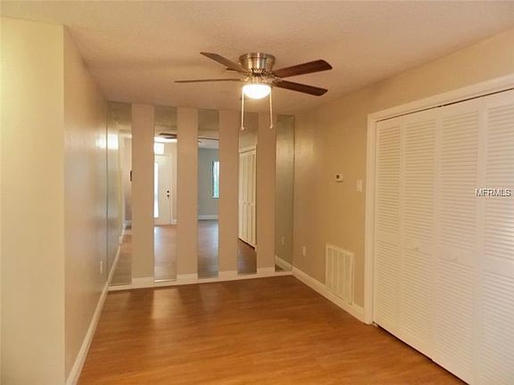 5th image of 510 Mistletoe Ct APT B
