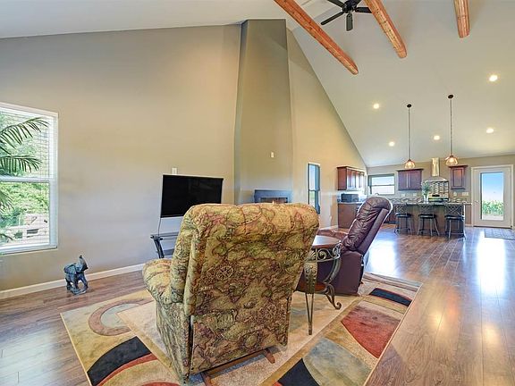 5th image of 13660 Northmoor Dr