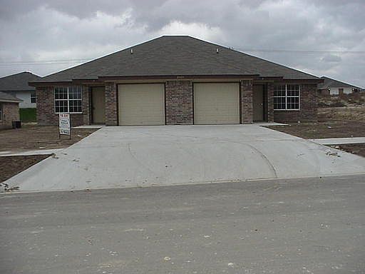 2nd image of 2607 Lucille Dr #A