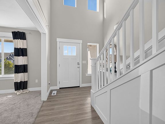 4th image of 1577 E Cardinal Dr