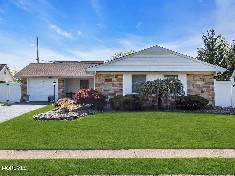 1st image of 101 Andover Lane