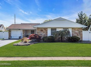 101 Andover Lane, Matawan, NJ 07747