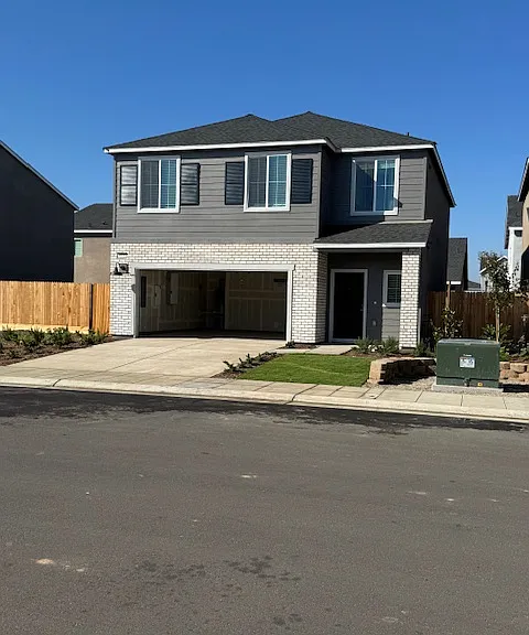 3272 Amistad Ave — Photo 2