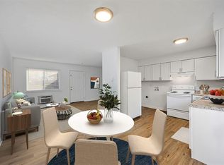 Waynedale Circle, Dayton, OH 45424