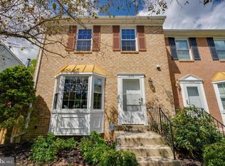 1070 Travis Ln, Gaithersburg, MD 20879