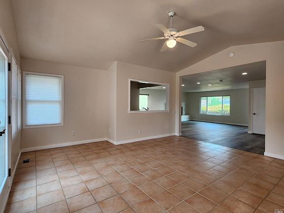 4th image of 110 Olympic Cir