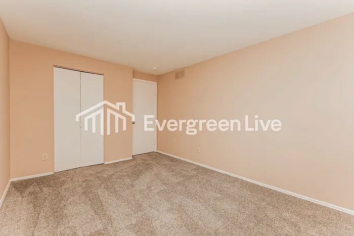 7689 Mount Hood Dr — Photo 12