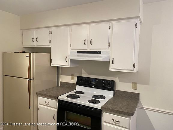 5th image of 500 Woodingham Dr APT 7