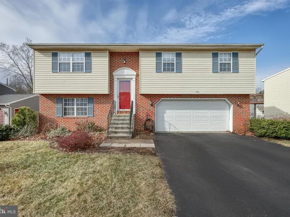 2238 Heather Rd, York, PA 17408