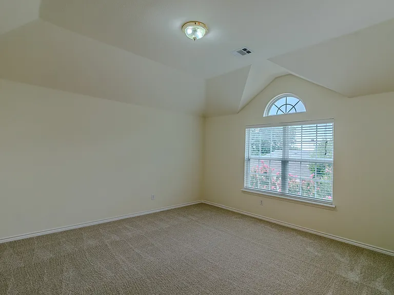 103 Westminister Ave — Photo 29