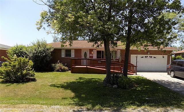 1st image of 1842 Roberta Ave