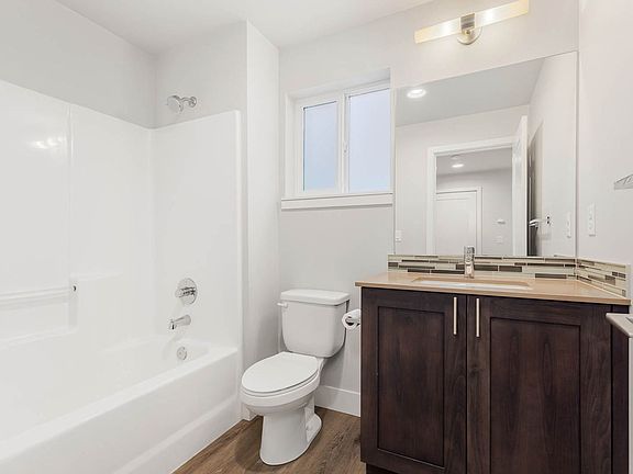 4th image of 18242 73rd Ave NE #104