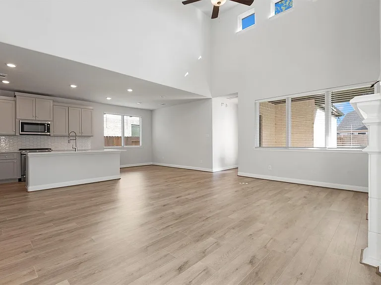 13155 Hidden Village Ct — Photo 15