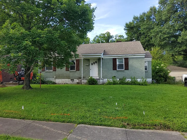 4337 Emily Ave — Photo 2