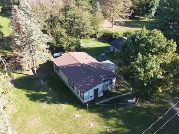 795 34th St, Allegan, MI 49010