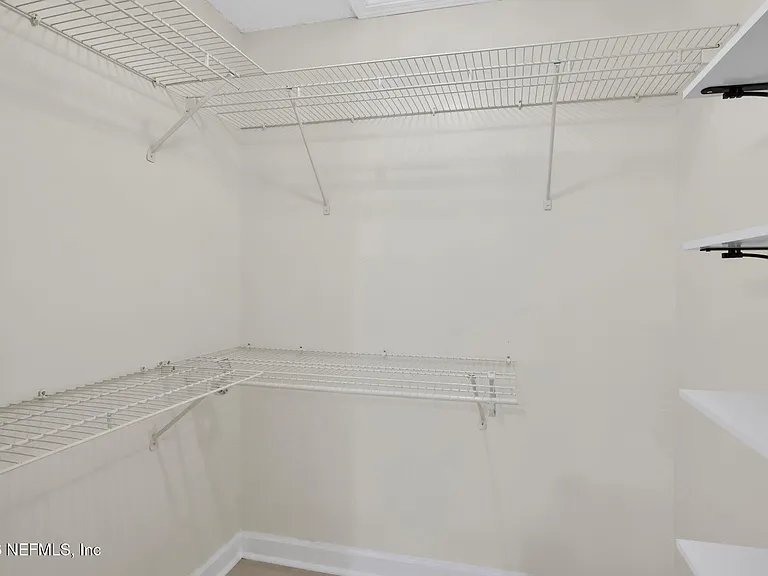 181 Aruba Ln — Photo 28