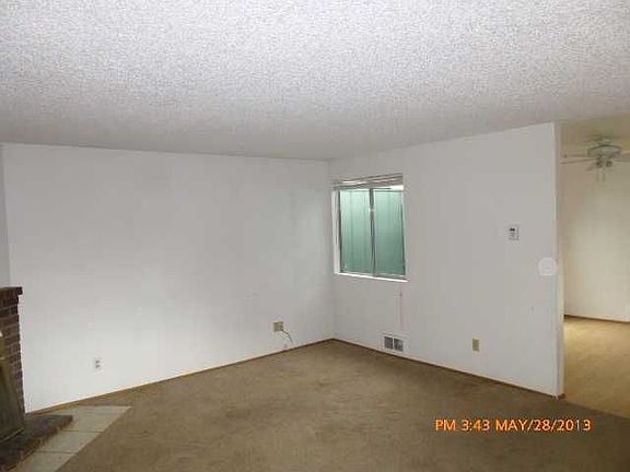 3rd image of 10108 54th Dr NE