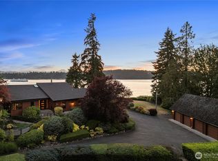 4666 Woods Rd E, Pt Orchard, WA 98366