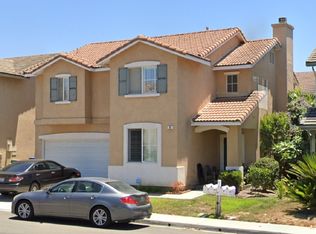 8 Robins Tree Ln, Irvine, CA 92602