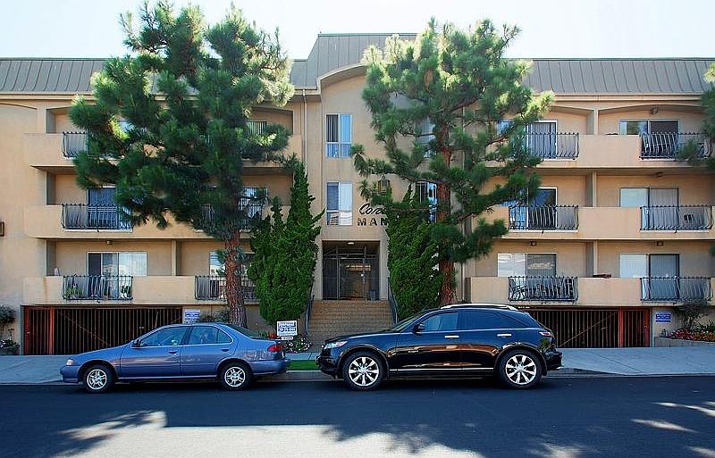2nd image of 1711 Corinth Ave #107