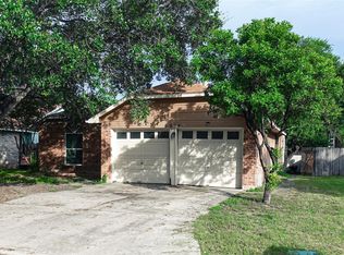 6914 Trail Lake Dr, San Antonio, TX 78244