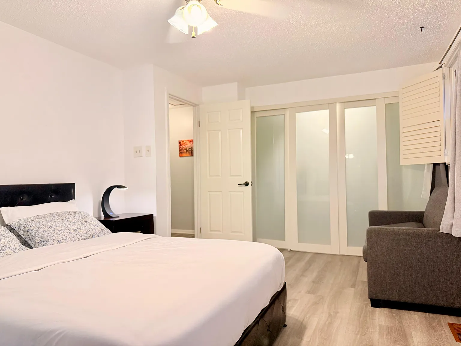2 bed, 2.5 bath, 1300 sqft, $2,950 — Photo 4