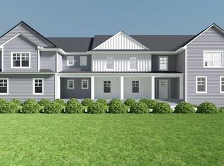 670 Pleasant St, Franklin, MA 02038