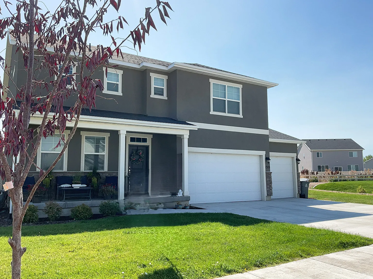 4 bed, 2.5 bath, 2453 sqft, $2,895 — Photo 1