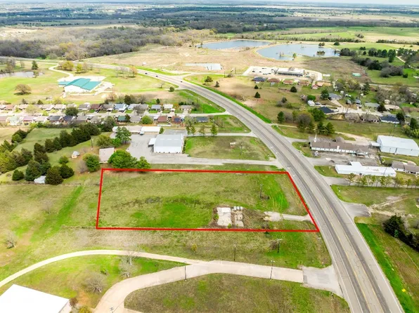 3915 SE Loop 286 Loop, Paris, TX 75460