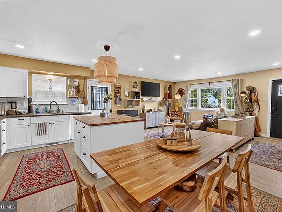 5th image of 601 Arlene Dr