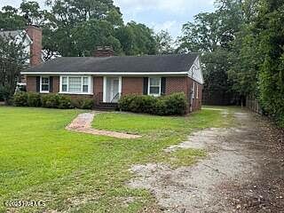 2nd image of 1607 Azalea Drive