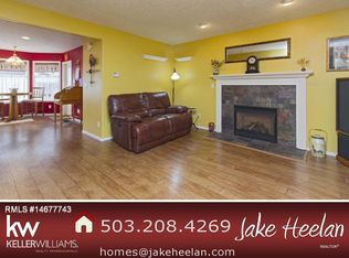 15121 SE Pinegrove Loop, Clackamas, OR 97015