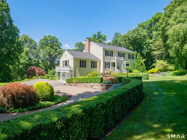 15 Hull Place, Ridgefield, CT 06877