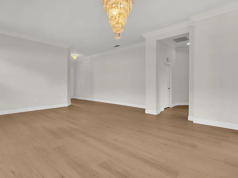 21300 Tarraco — Photo 3