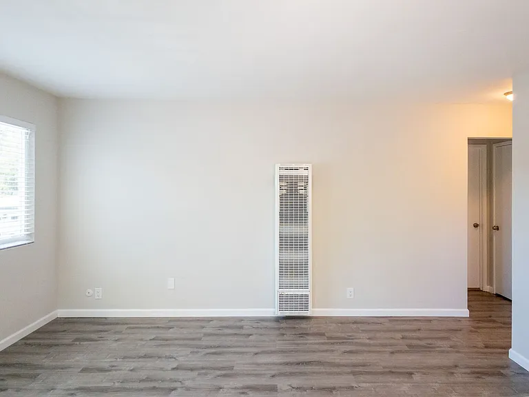 11 S Knoll Rd #15 — Photo 4
