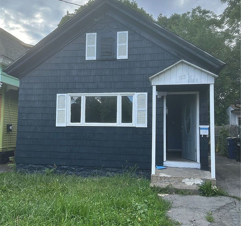 1st image of 115 Douglas St