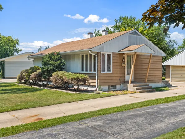 99 Indianwood Dr, Thornton, IL 60476